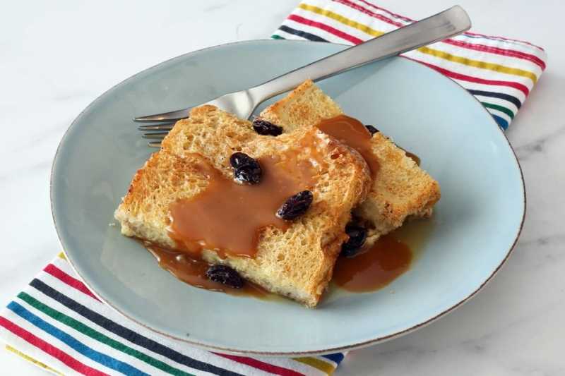 Old-Fashioned Sliced Bread Pudding