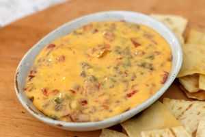 40 + Slow Cooker Snacks, Dips and Appetizer Recipes