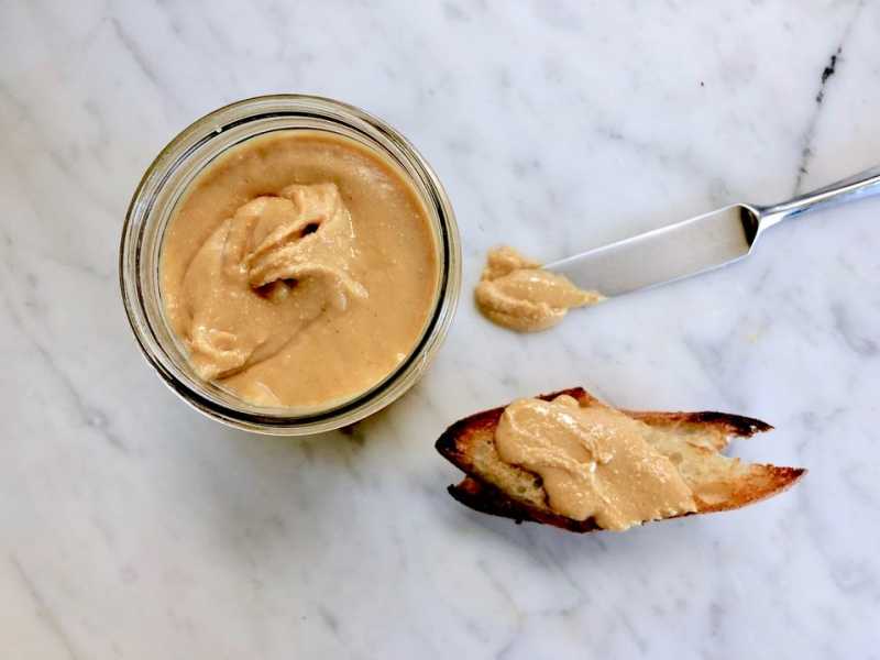Homemade Peanut Butter (With Variations)