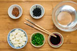 Basic Vegetarian Miso Soup