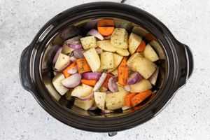 Slow Cooker Tri-Tip Roast With Vegetables