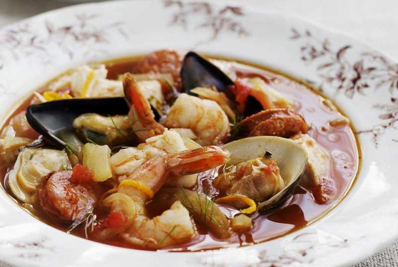 20 Recipes for an Elegant Seafood Christmas Dinner