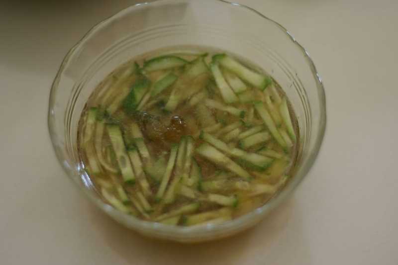 Korean Cold Cucumber Soup (Oi Naengguk)