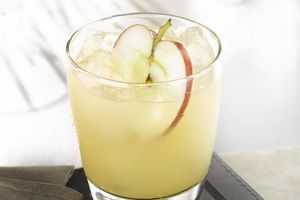 15 Delicious Apple Cocktails