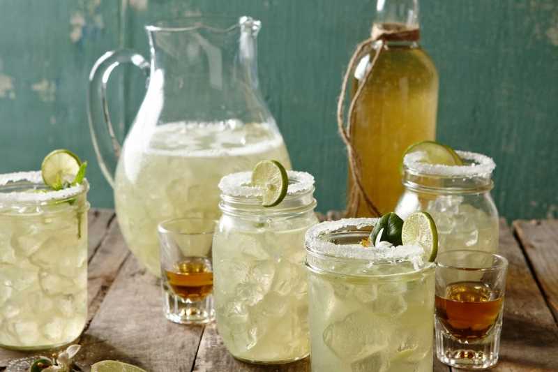 10 Memorable Margaritas and Daiquiri Recipes