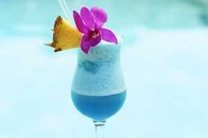 10 Delicious Ice Cream Cocktails for Summer