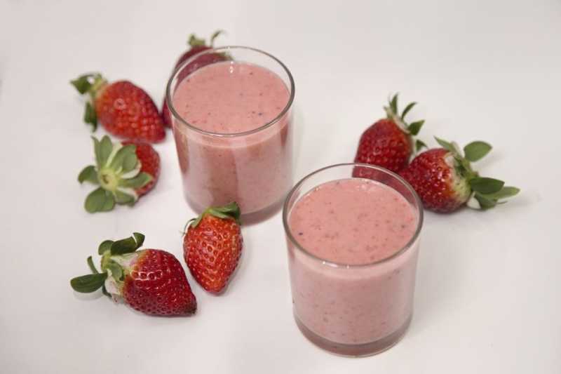 Healthy Homemade Strawberry Milkshake Recipe