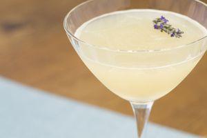 10 Limoncello Cocktails Featuring the Citrus Liqueur