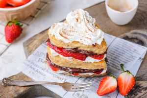 French Toast Grilled Cheese With Mascarpone, Nutella, and Strawberries
