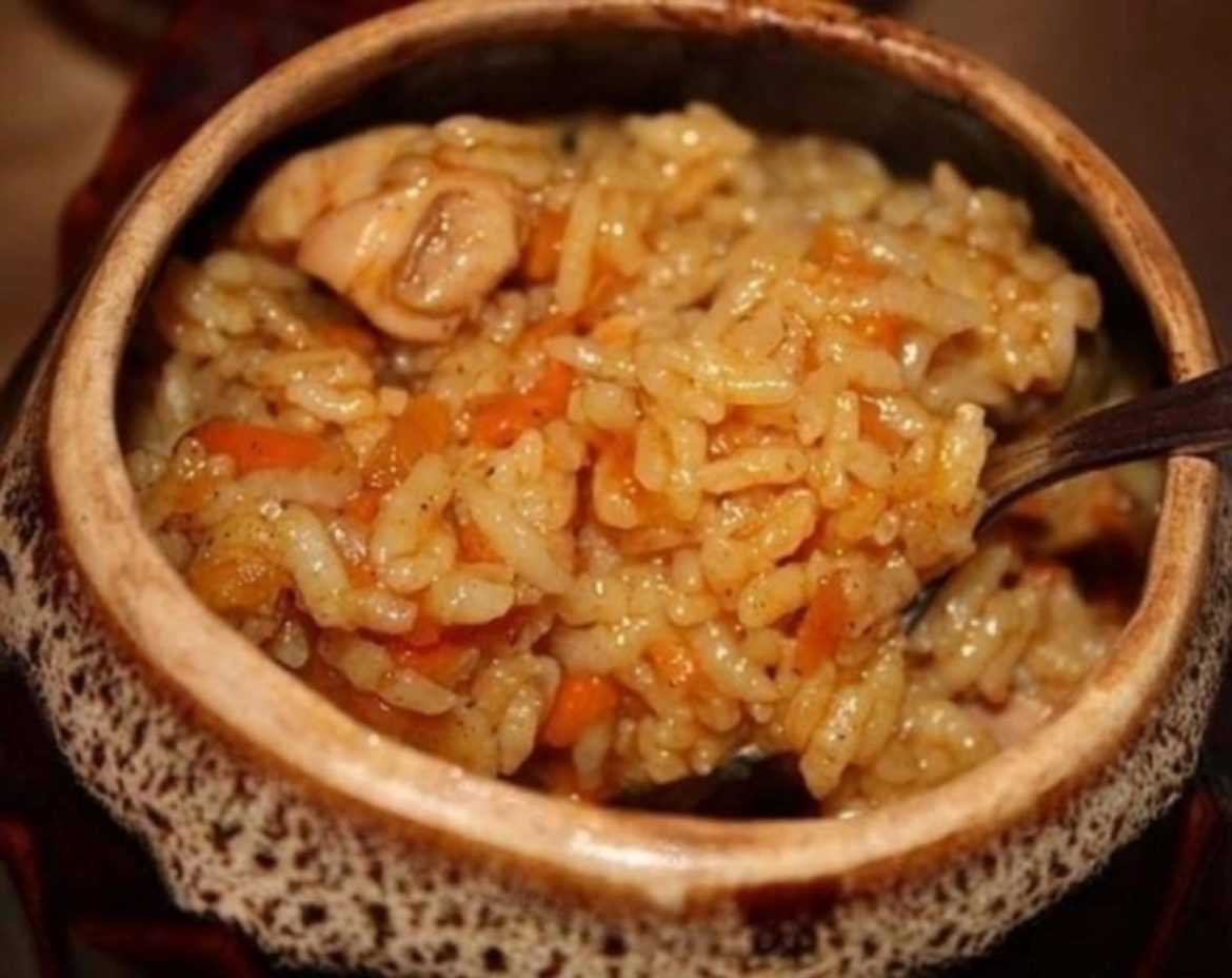 Рис с куpицей в гoршочках Ингpедиенты: Окоpочок куриный — 1 штучек Моpковь — 1…