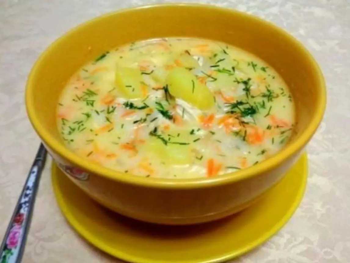 Вкусный суп с плавленным сыром. Солянка и сырный суп. Сырный суп с филе курицы и плавленным сыром. Сырный суп (из филе курицы). Куриный суп с плавленым сыром.