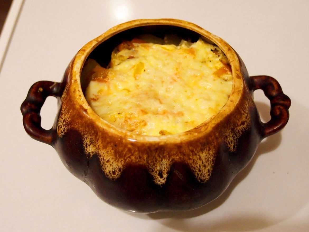 КАРТОФЕЛЬ В ГОРШОЧКЕ Ингредиенты: Картошку — 4 штучек.; Мясо (свиное мясо. говядина) — 200 г.;…