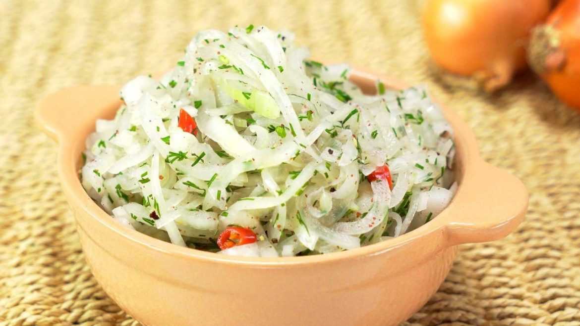 Маринованный лучок для шашлыка, салатов и просто с хлебушком поесть. 4-5 луковиц 2-3 зубчика…