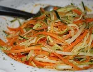 «Овощной салат» Ингредиенты: — 1 огурец — 1 морковь — 1 зубчик чеснока Заправка:…