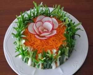 Салат «Изабелла» с морковкой по-корейски С морковкой по-корейски получаются неописуемо смачные и особенные салатики….