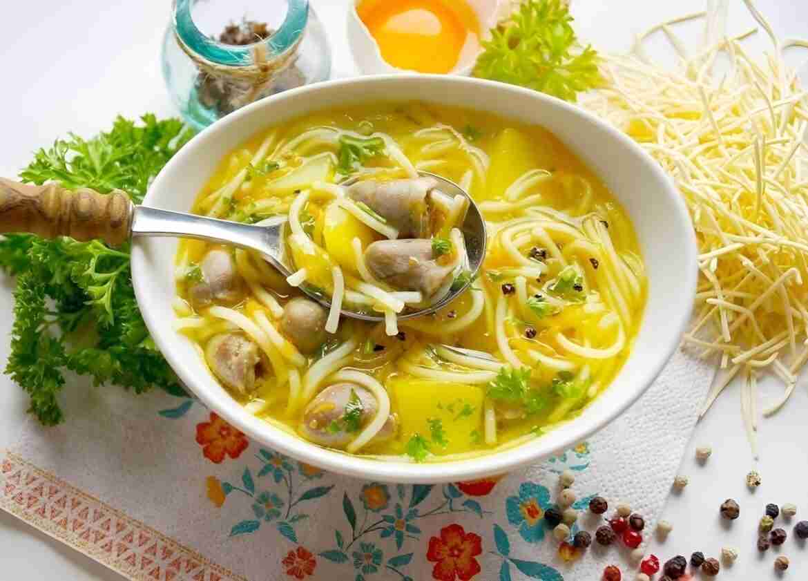 Суп с куриными сердечками Ингредиенты: Куриные сердечки — 500 г. Картоху — 3 штучек….